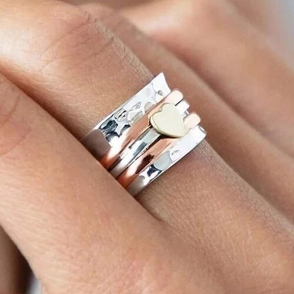 NEW! HEART RING - Picture 2 of 5